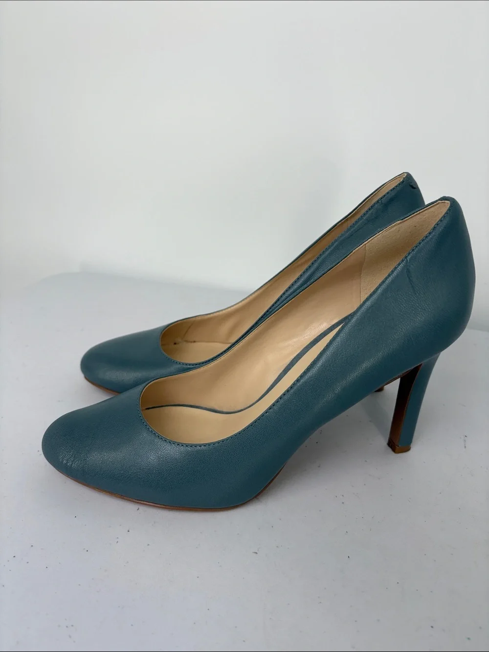 🐦‍⬛ Nine West  Leather grey Round-Toe Pumps 4”